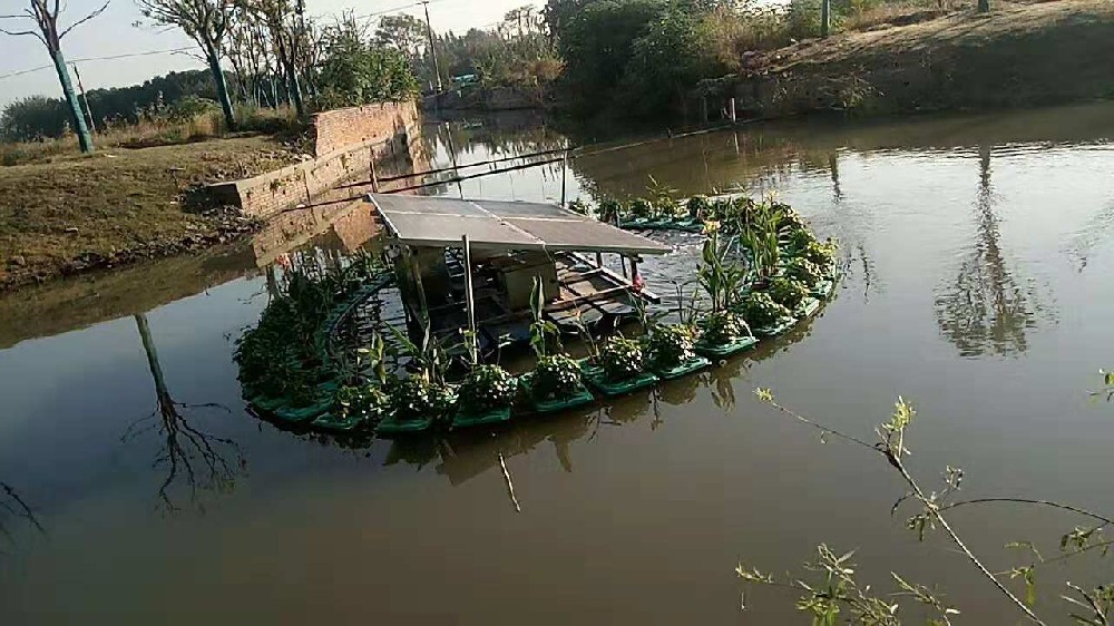 太陽能河道微孔式增氧曝氣機儲能式河道增氧機水體黑臭河治理曝氣